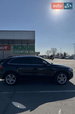 Внедорожник / Кроссовер Audi Q5 2011 в 