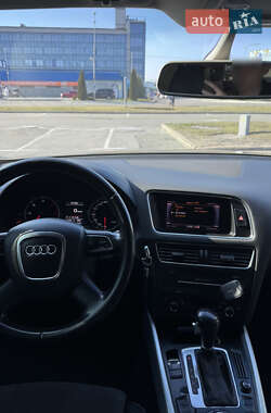 Внедорожник / Кроссовер Audi Q5 2011 в 
