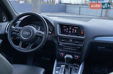 Внедорожник / Кроссовер Audi Q5 2016 в 