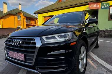 Внедорожник / Кроссовер Audi Q5 2018 в 
