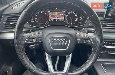Внедорожник / Кроссовер Audi Q5 2017 в 
