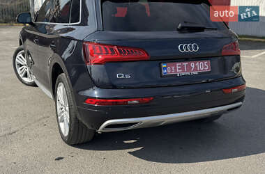Внедорожник / Кроссовер Audi Q5 2018 в Луцке