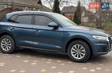 Позашляховик / Кросовер Audi Q5 2018 в 