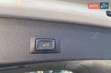 Внедорожник / Кроссовер Audi Q5 2015 в 