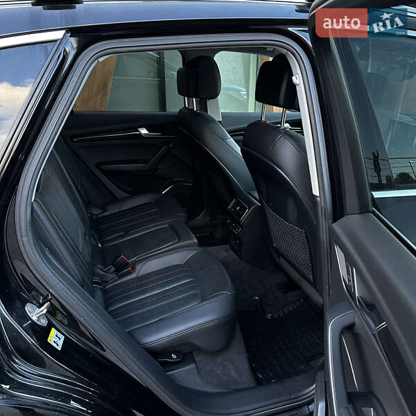 Внедорожник / Кроссовер Audi Q5 2018 в Луцке