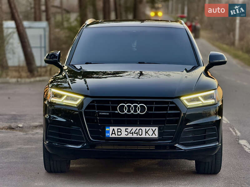 Позашляховик / Кросовер Audi Q5 2017 в Вінниці