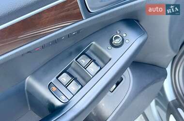 Позашляховик / Кросовер Audi Q5 2011 в 