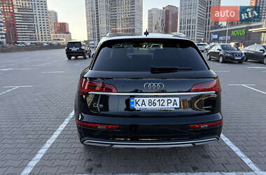 Внедорожник / Кроссовер Audi Q5 2022 в 