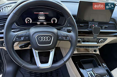 Внедорожник / Кроссовер Audi Q5 2022 в 