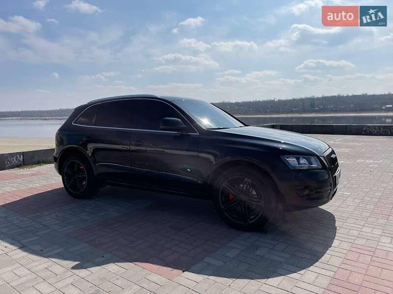 Внедорожник / Кроссовер Audi Q5 2011 в Запорожье