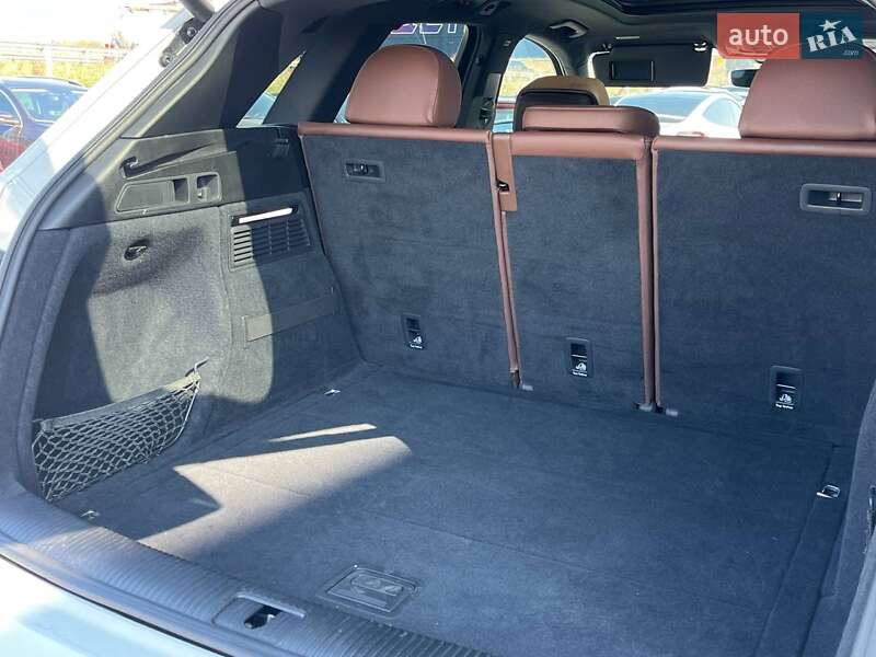 Позашляховик / Кросовер Audi Q5 2019 в Львові