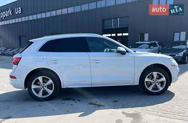 Внедорожник / Кроссовер Audi Q5 2019 в 