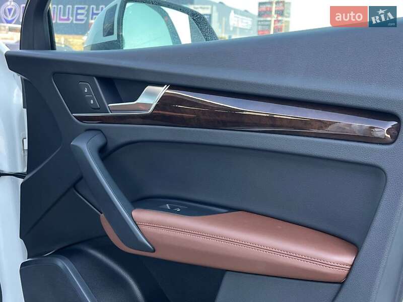 Позашляховик / Кросовер Audi Q5 2019 в Львові