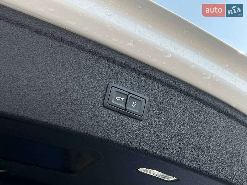 Позашляховик / Кросовер Audi Q5 2019 в Львові