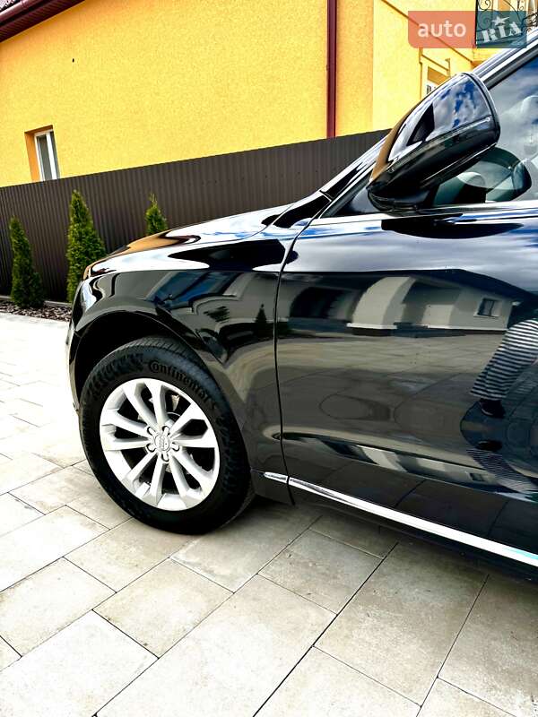 Внедорожник / Кроссовер Audi Q5 2015 в Ужгороде