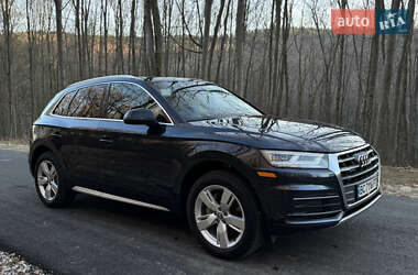 Внедорожник / Кроссовер Audi Q5 2018 в 