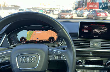 Внедорожник / Кроссовер Audi Q5 2019 в 