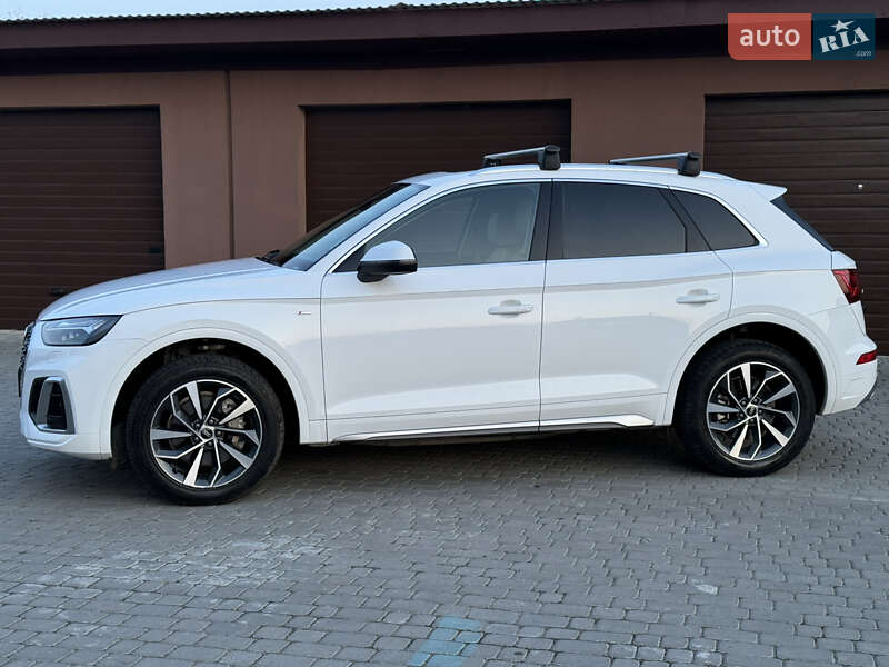 Внедорожник / Кроссовер Audi Q5 2022 в Надворной