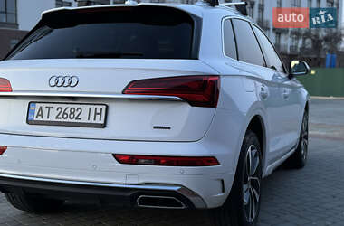 Внедорожник / Кроссовер Audi Q5 2022 в 