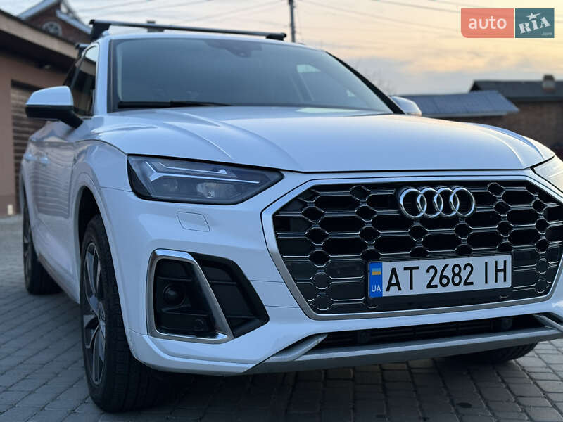Внедорожник / Кроссовер Audi Q5 2022 в Надворной