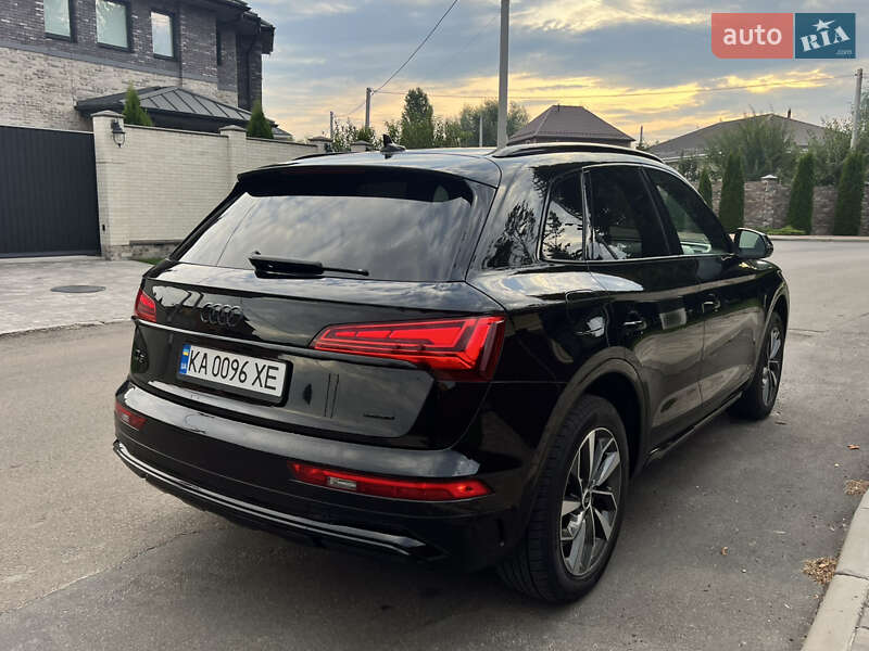 Внедорожник / Кроссовер Audi Q5 2020 в Киеве