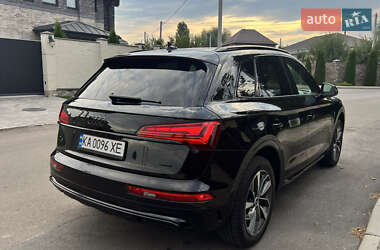 Внедорожник / Кроссовер Audi Q5 2020 в 