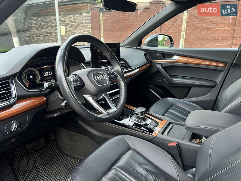 Внедорожник / Кроссовер Audi Q5 2020 в Киеве