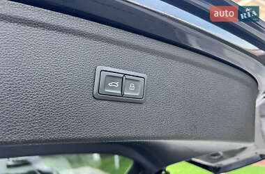 Внедорожник / Кроссовер Audi Q5 2020 в 