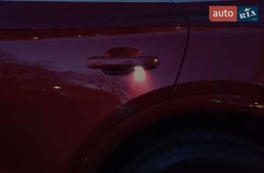 Позашляховик / Кросовер Audi Q5 2018 в 