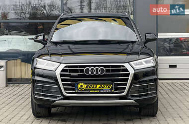 Внедорожник / Кроссовер Audi Q5 2017 в 
