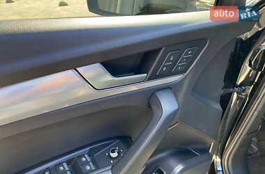 Внедорожник / Кроссовер Audi Q5 2020 в 