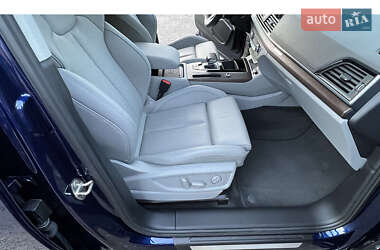 Внедорожник / Кроссовер Audi Q5 2021 в 