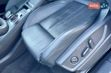 Позашляховик / Кросовер Audi Q5 2021 в 