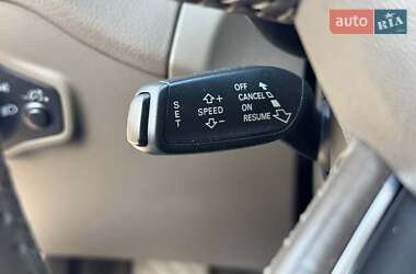 Внедорожник / Кроссовер Audi Q5 2015 в 