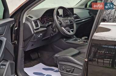 Внедорожник / Кроссовер Audi Q5 2019 в 