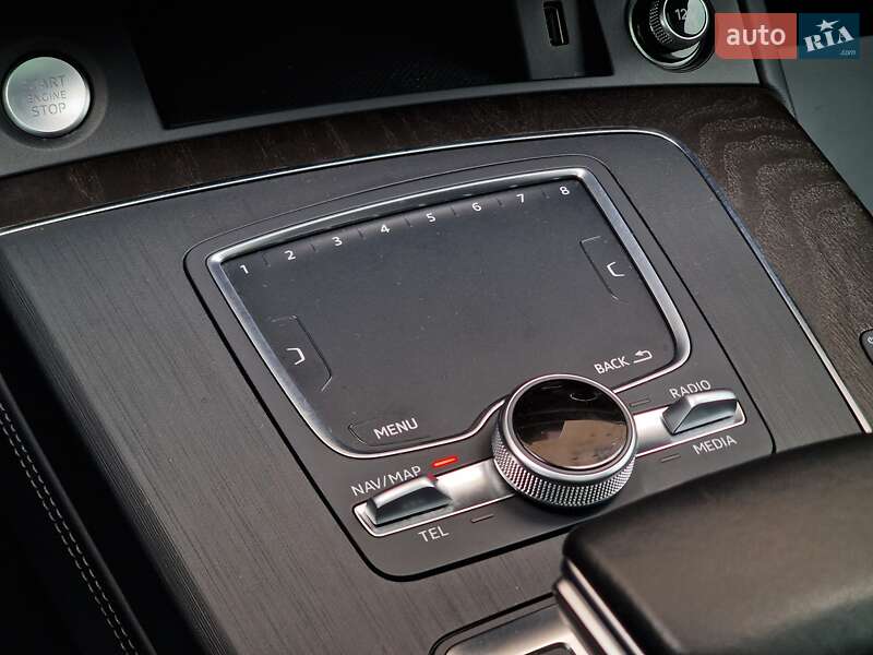 Внедорожник / Кроссовер Audi Q5 2019 в Одессе
