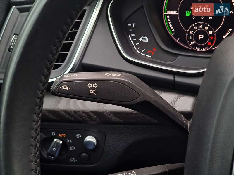 Внедорожник / Кроссовер Audi Q5 2019 в Одессе
