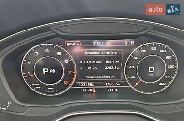Внедорожник / Кроссовер Audi Q5 2018 в 