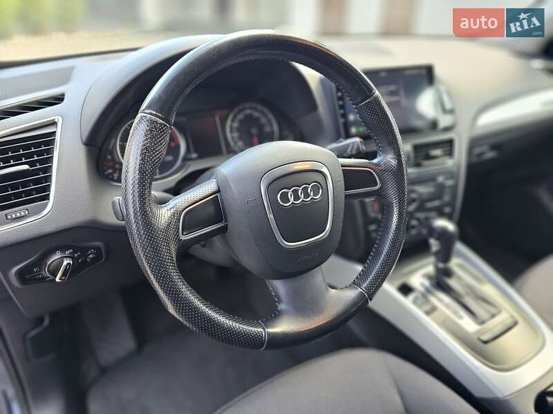 Внедорожник / Кроссовер Audi Q5 2008 в Ужгороде