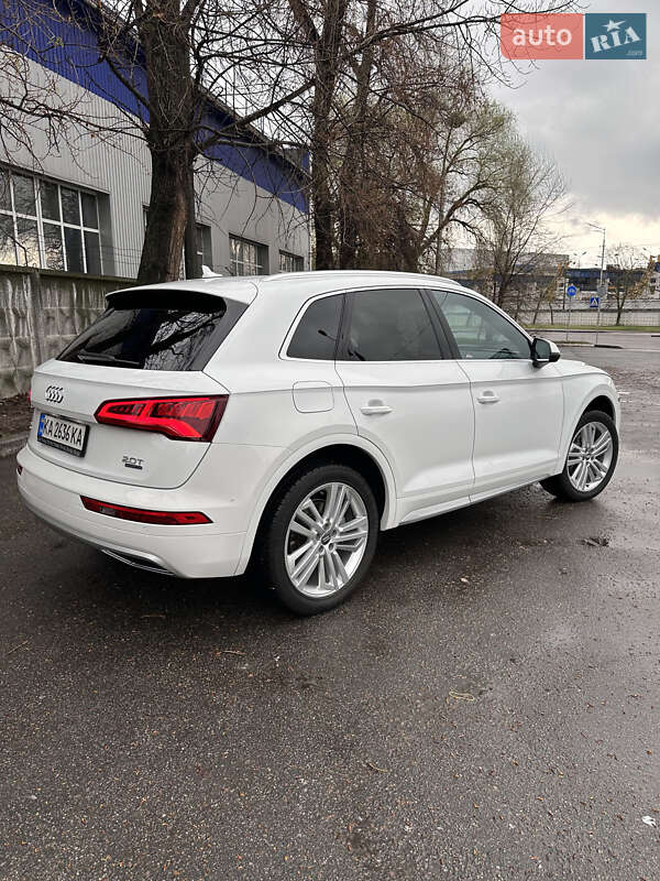 Внедорожник / Кроссовер Audi Q5 2017 в Киеве