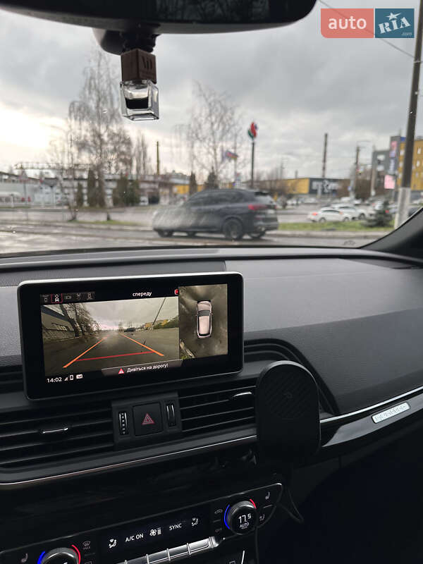 Внедорожник / Кроссовер Audi Q5 2017 в Киеве