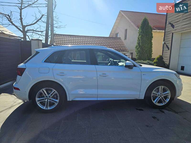 Внедорожник / Кроссовер Audi Q5 2020 в Киеве фото 14 Внедорожник / Кроссовер Audi Q5 2020 в Киеве