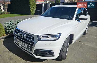 Внедорожник / Кроссовер Audi Q5 2020 в 