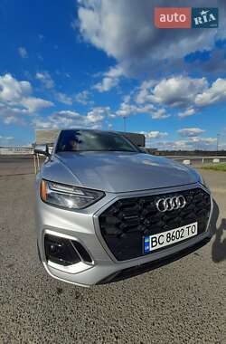 Внедорожник / Кроссовер Audi Q5 2022 в 