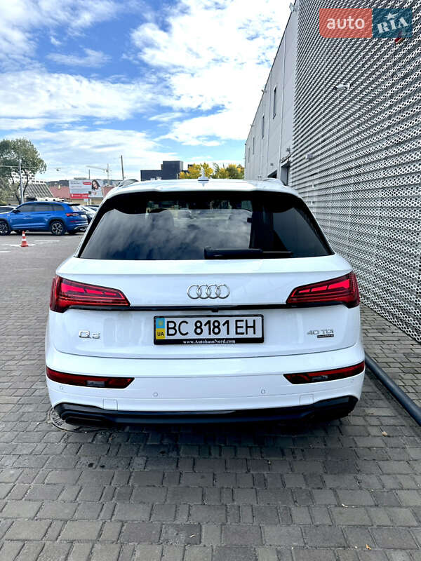 Позашляховик / Кросовер Audi Q5 2021 в Києві