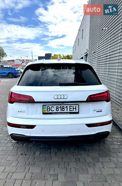 Внедорожник / Кроссовер Audi Q5 2021 в 