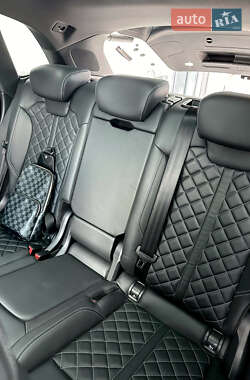 Внедорожник / Кроссовер Audi Q5 2021 в 