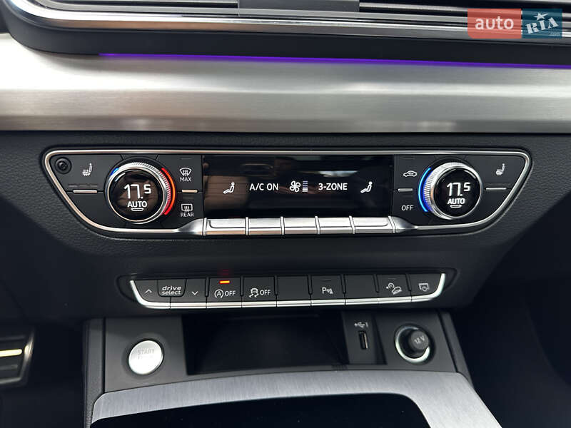 Внедорожник / Кроссовер Audi Q5 2021 в Киеве