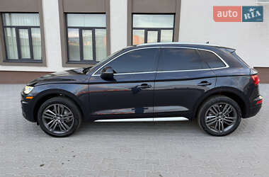 Позашляховик / Кросовер Audi Q5 2017 в 