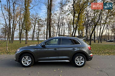 Внедорожник / Кроссовер Audi Q5 2022 в Киеве